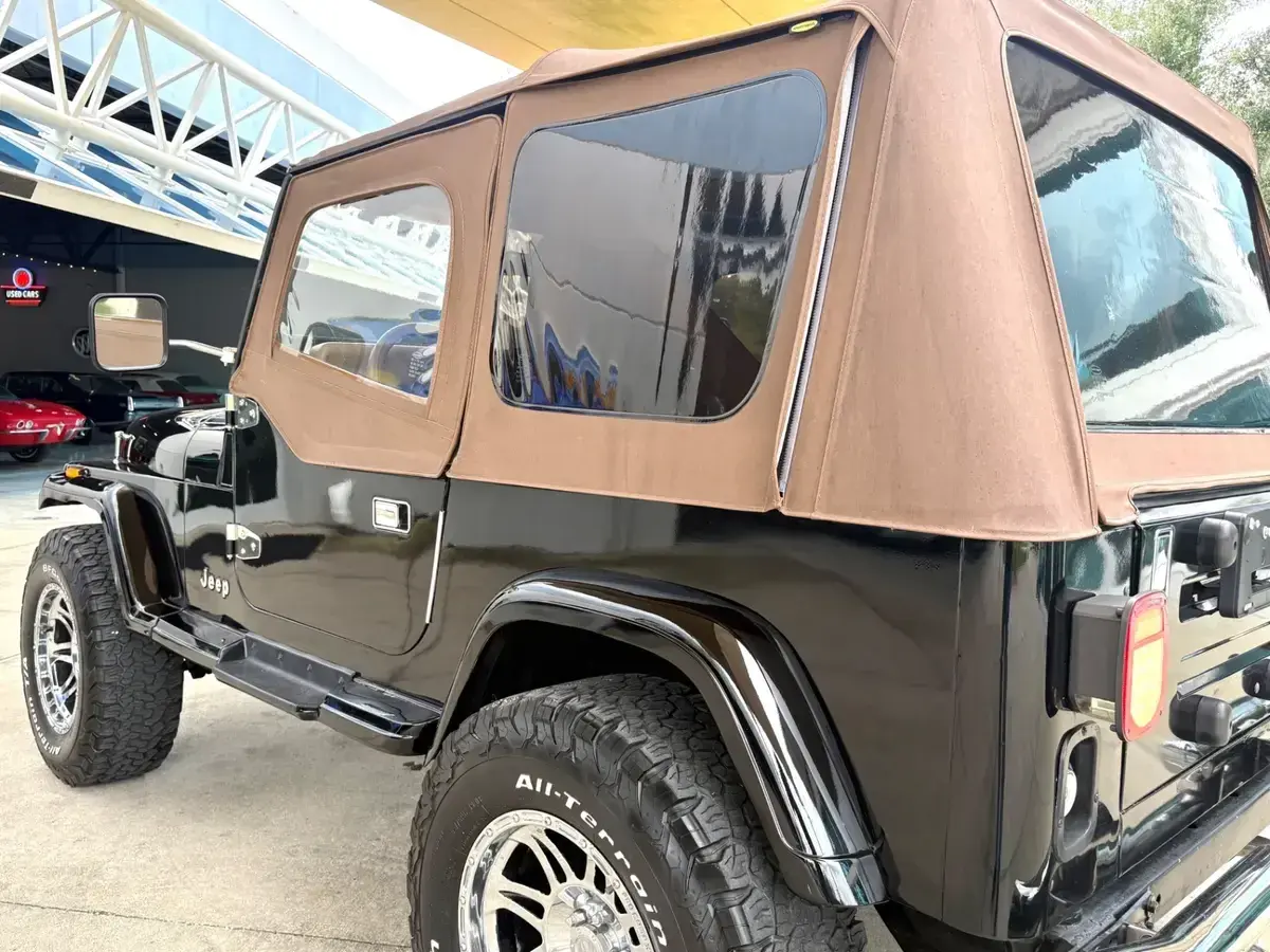 1989 Jeep Wrangler Laredo