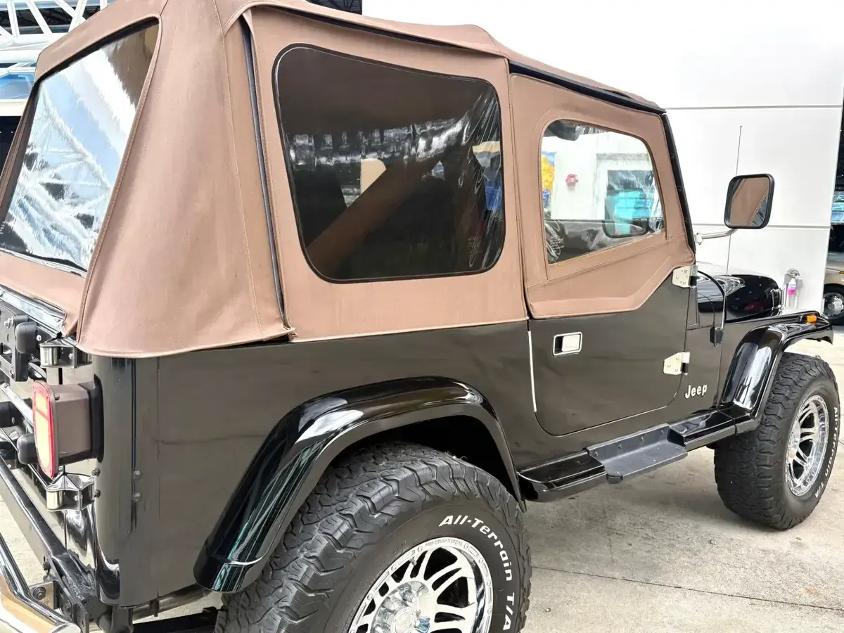 1989 Jeep Wrangler Laredo