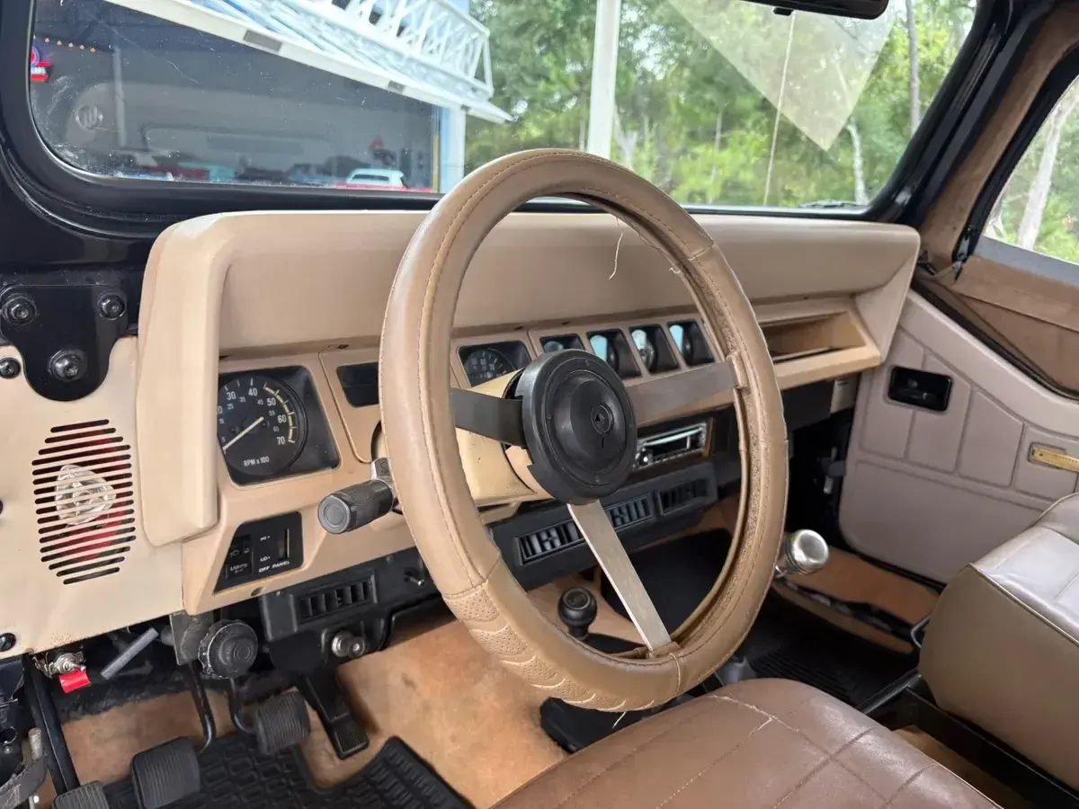 1989 Jeep Wrangler Laredo