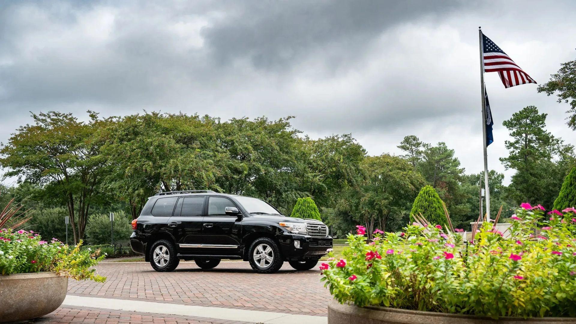 2014 Toyota Land Cruiser - 3