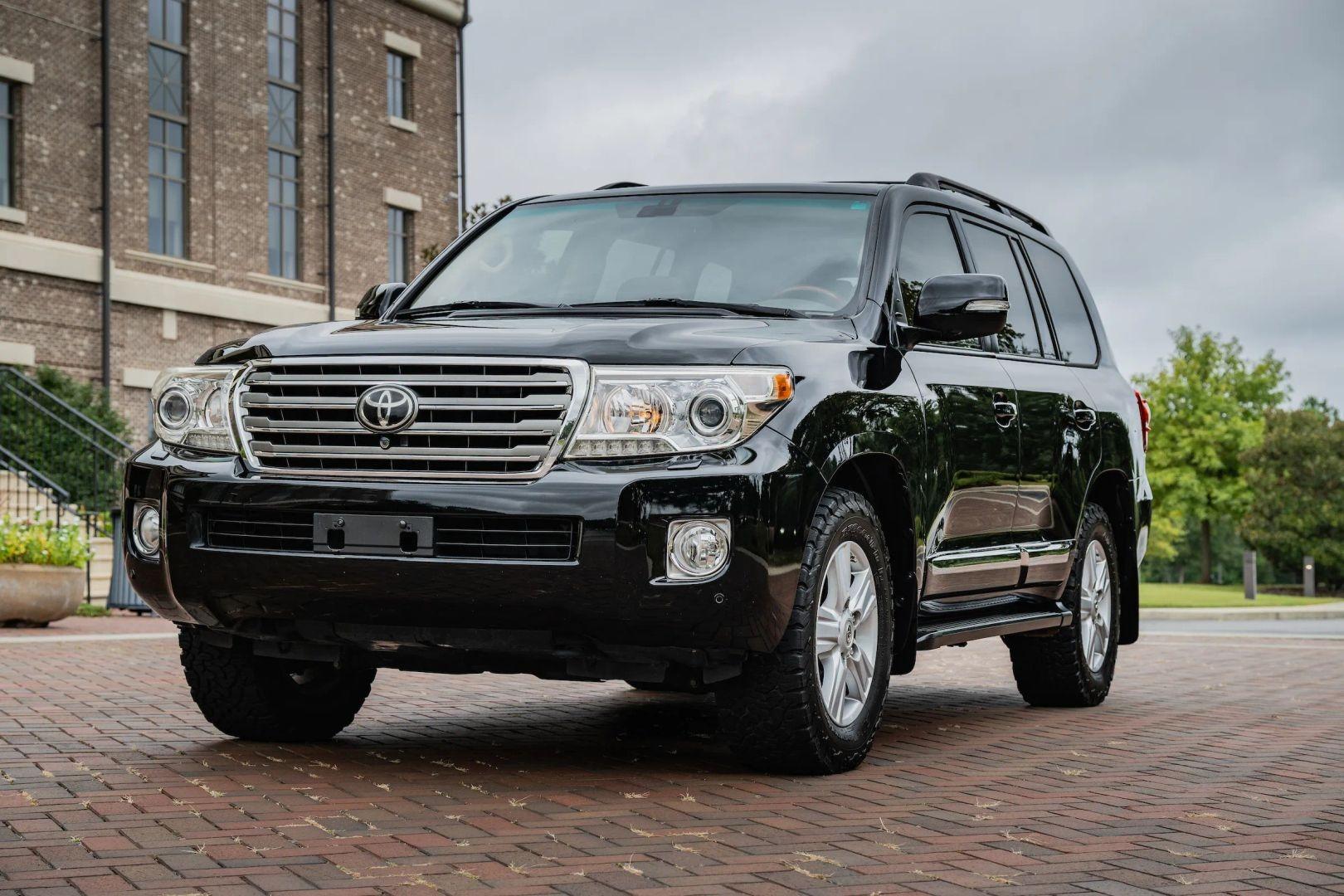 2014 Toyota Land Cruiser - 5