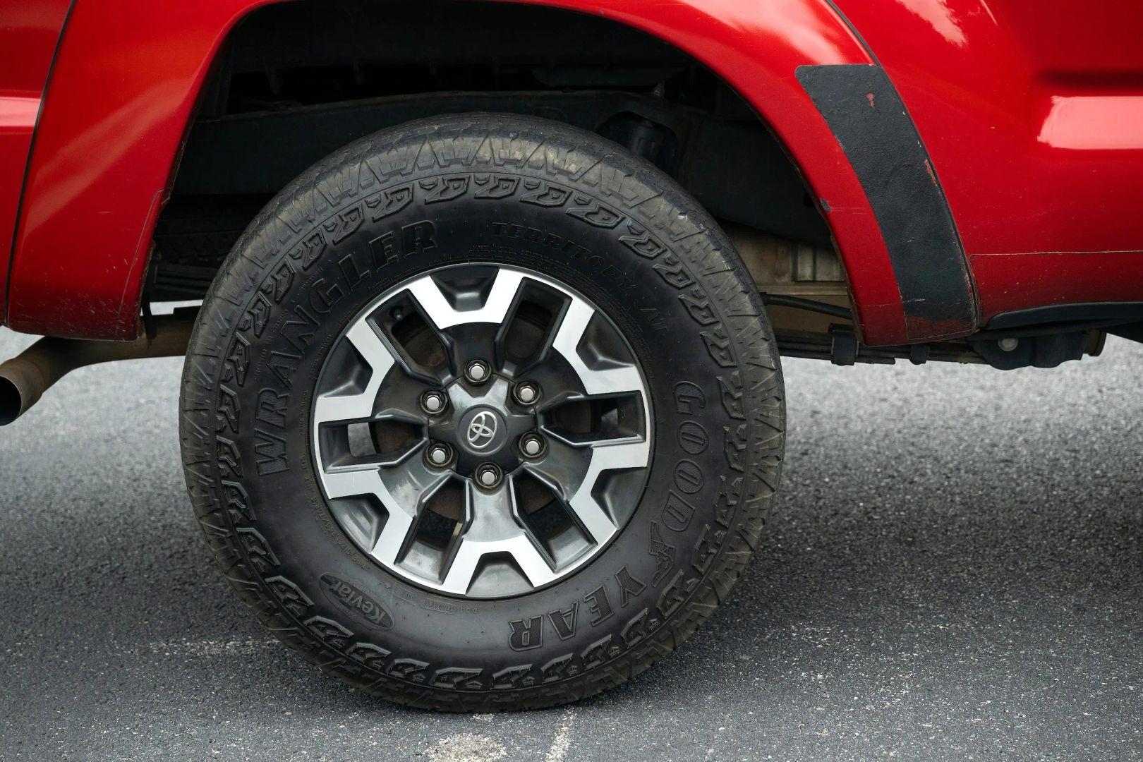 2015 Toyota Tacoma - 3