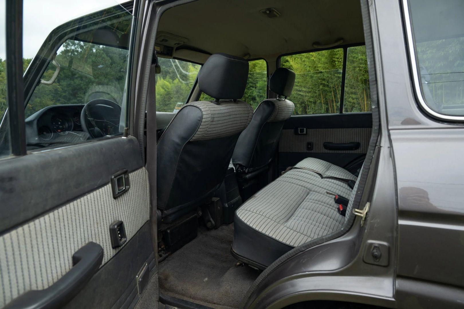 1989 TOYOTA LAND CRUISER HJ61