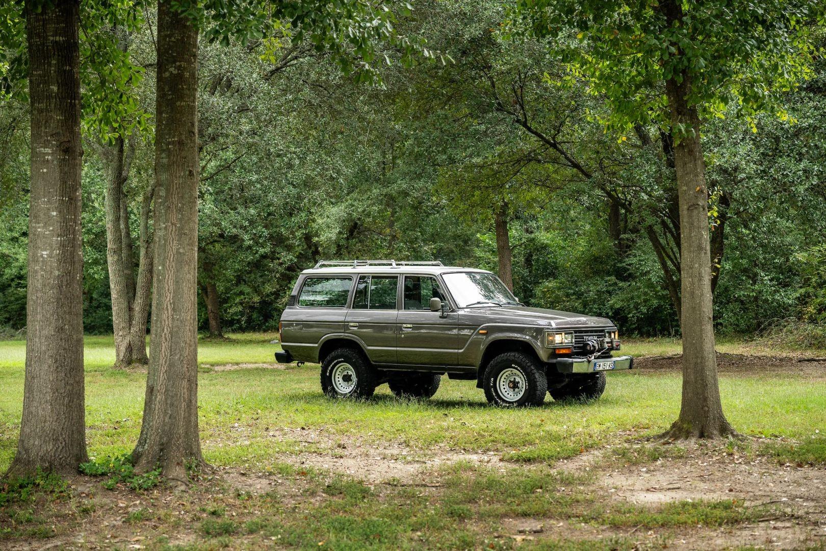 1989 TOYOTA LAND CRUISER HJ61