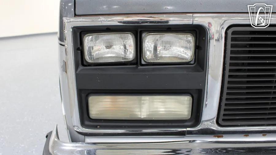 1990 GMC Suburban