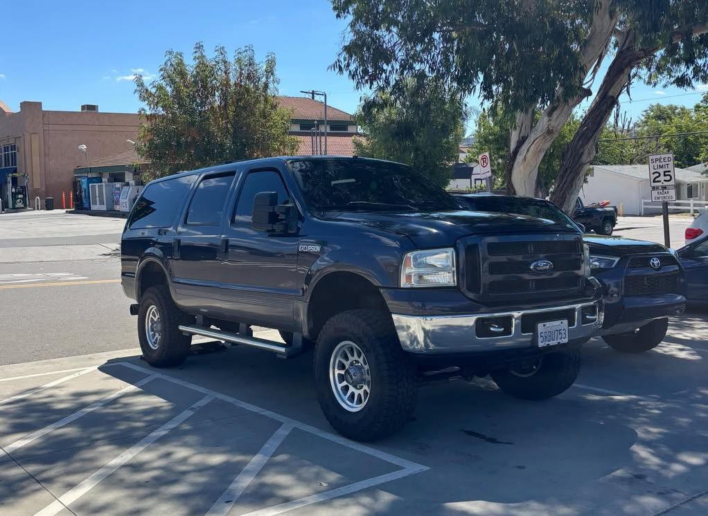  Ford Excursion