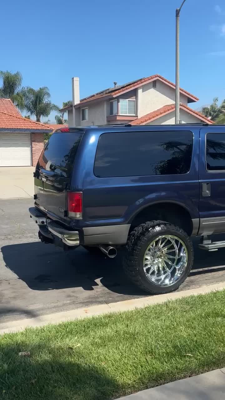 2005 Ford Excursion Limited