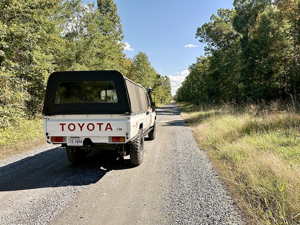 1989 Toyota Land Cruiser HZJ79/FJ62 Hybrid