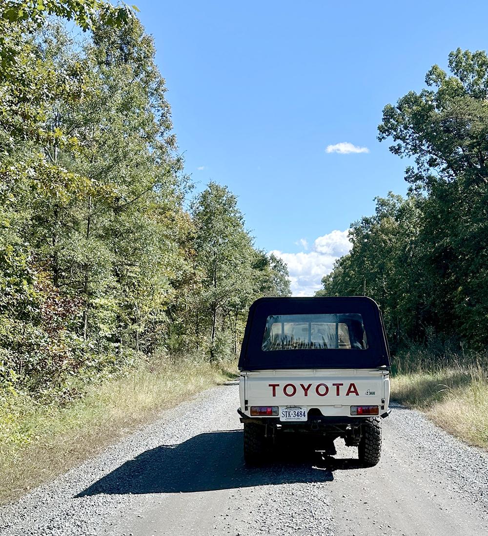 1989 Toyota Land Cruiser HZJ79/FJ62 Hybrid