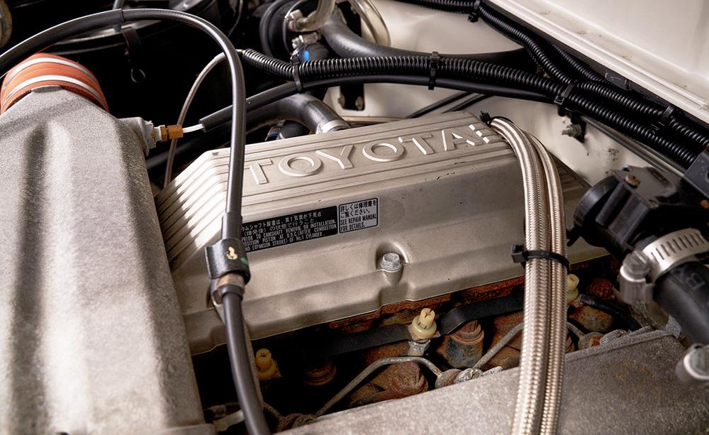1989 Toyota Land Cruiser HZJ79/FJ62 Hybrid