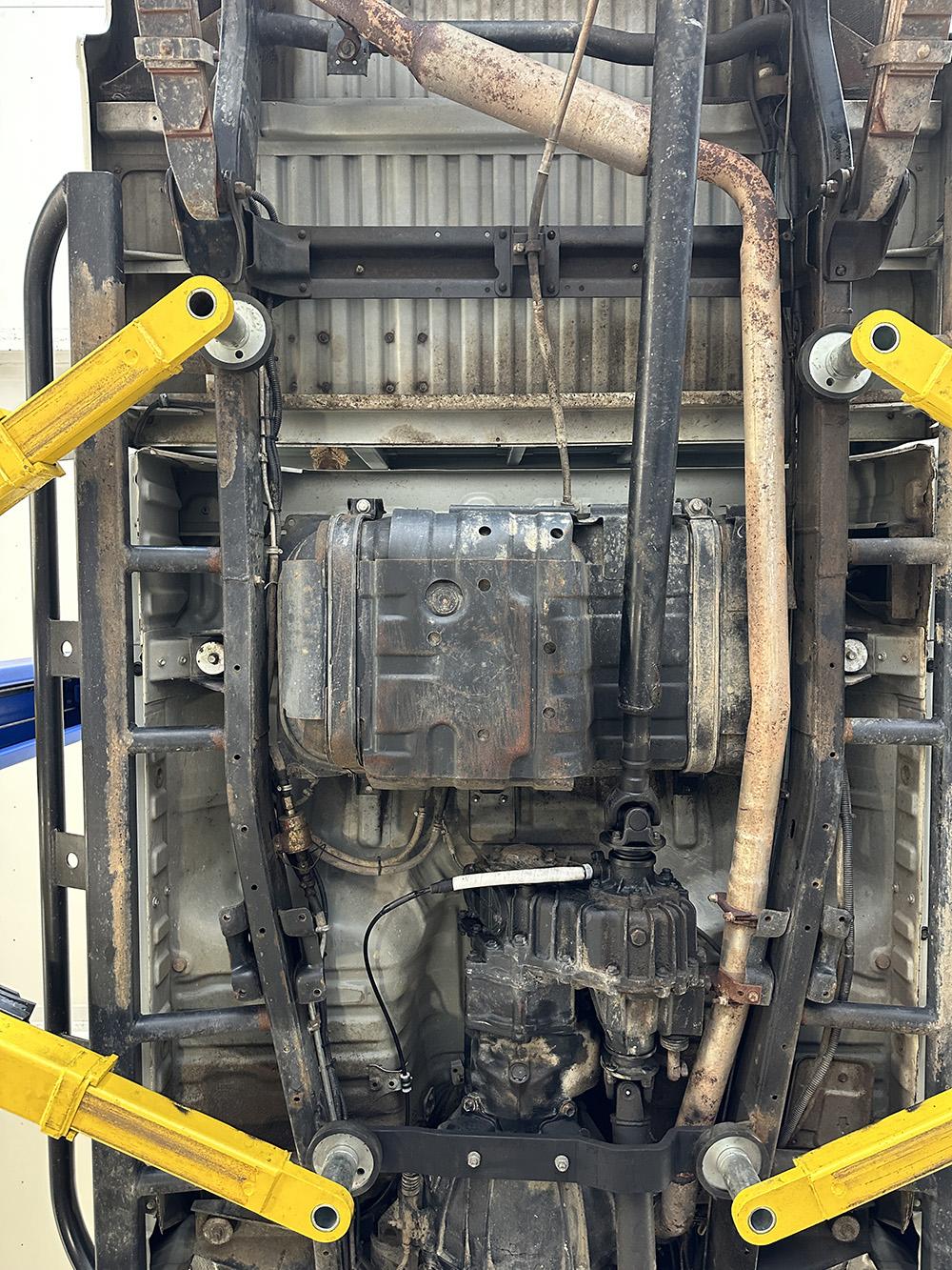 1989 Toyota Land Cruiser HZJ79/FJ62 Hybrid