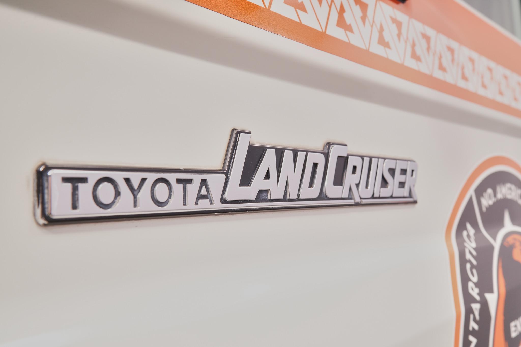1989 Toyota Land Cruiser HZJ79/FJ62 Hybrid