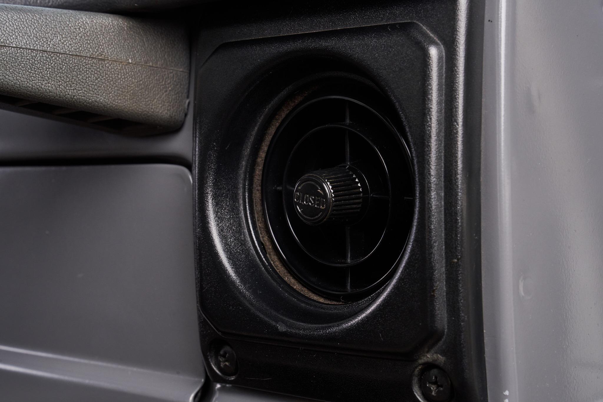 1989 Toyota Land Cruiser HZJ79/FJ62 Hybrid
