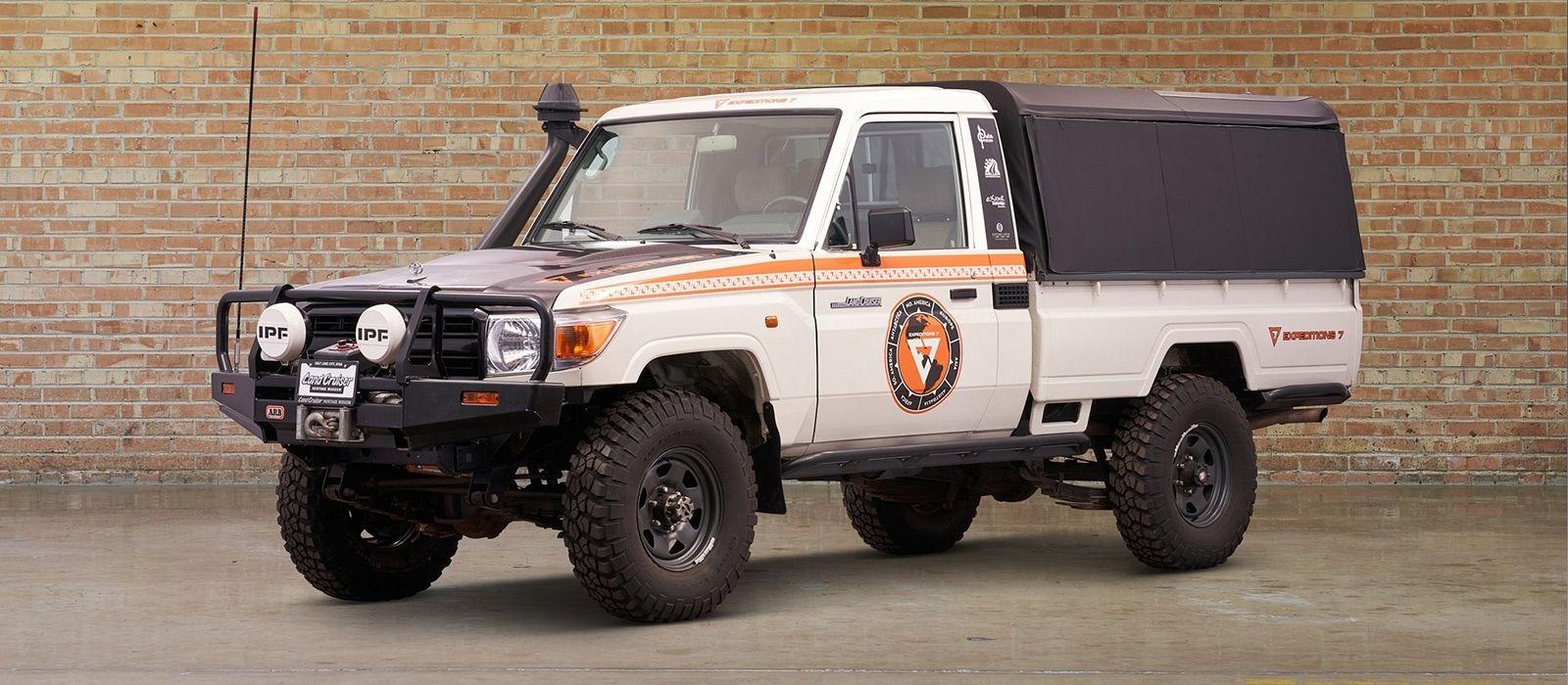1989 Toyota Land Cruiser HZJ79/FJ62 Hybrid - 5