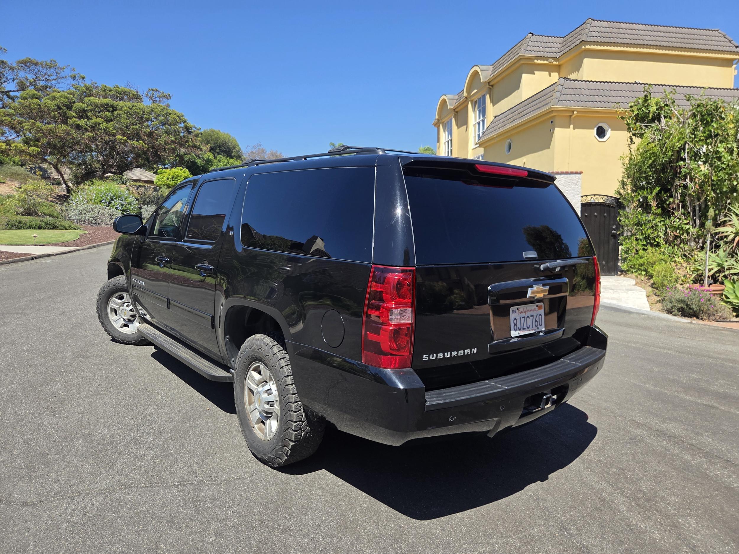 20k-Mile Armored 2010 Chevrolet Suburban - 3
