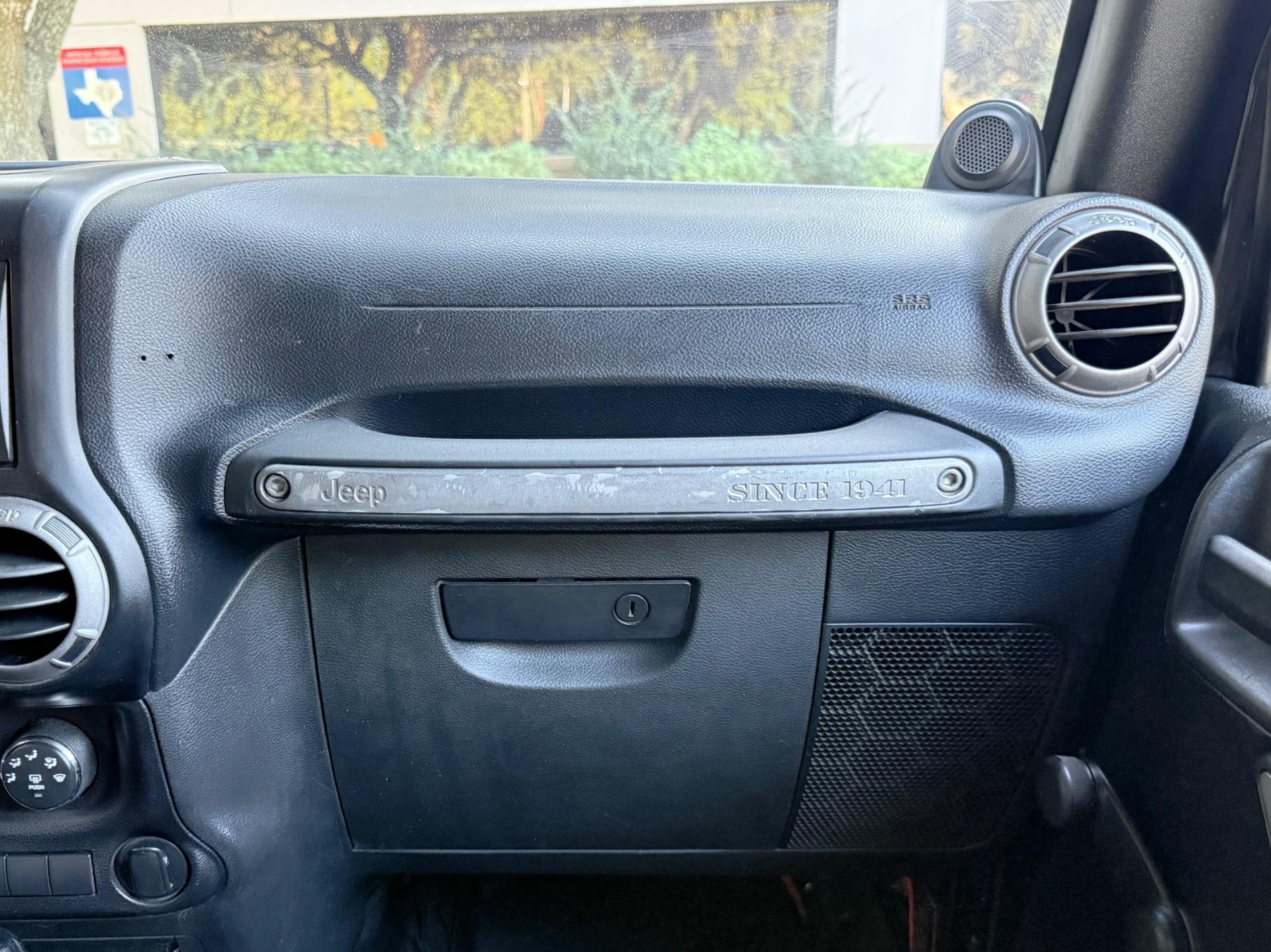 2012 Jeep Wrangler Unlimited Sport