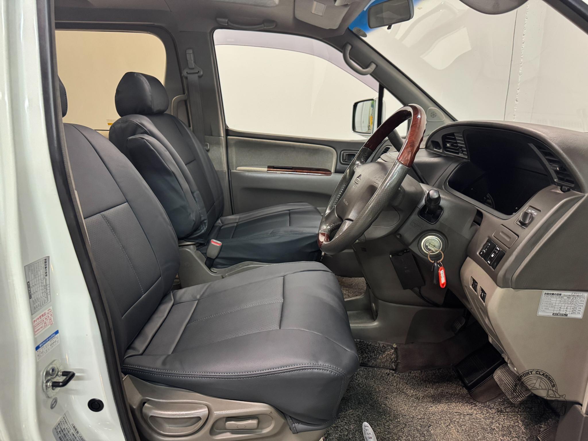 2001 Nissan Elgrand 4WD X Limited
