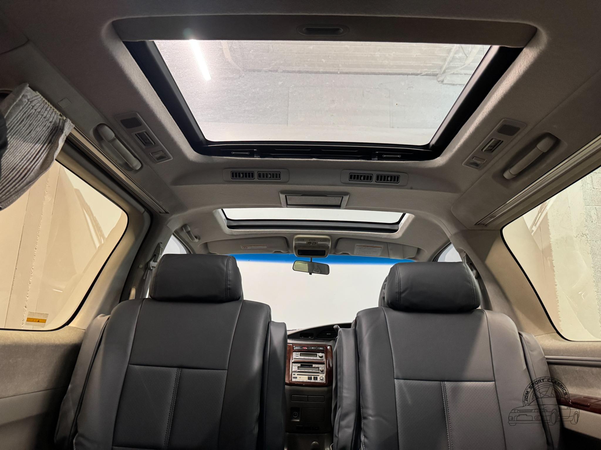 2001 Nissan Elgrand 4WD X Limited