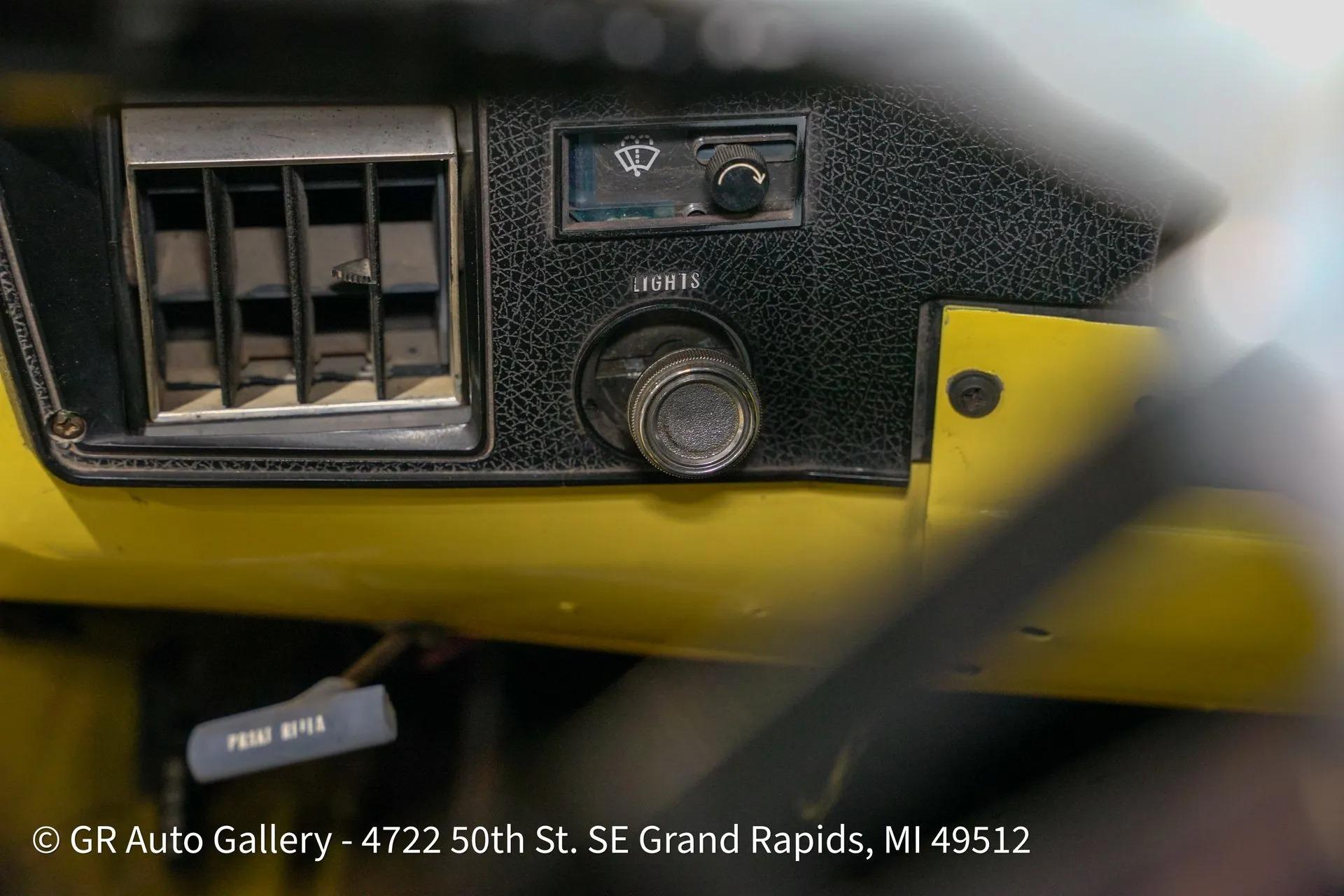 1982 GMC C2500 Classic