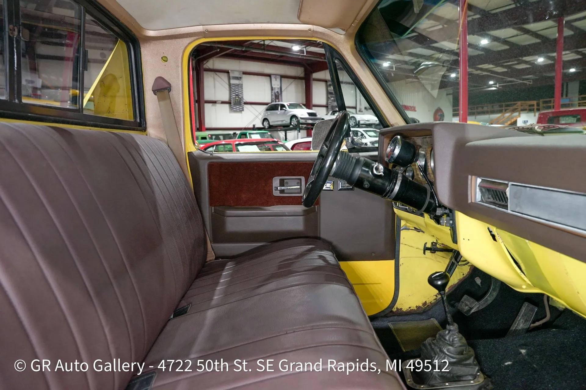 1982 GMC C2500 Classic