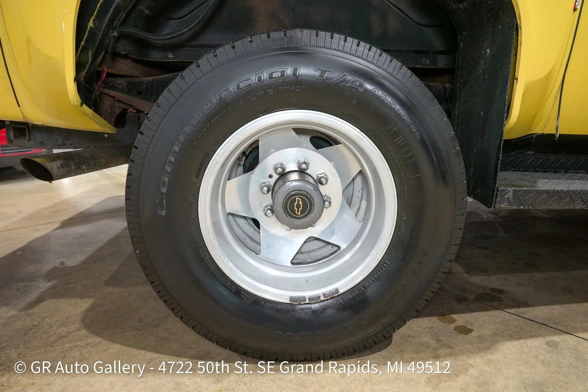 1982 GMC C2500 Classic