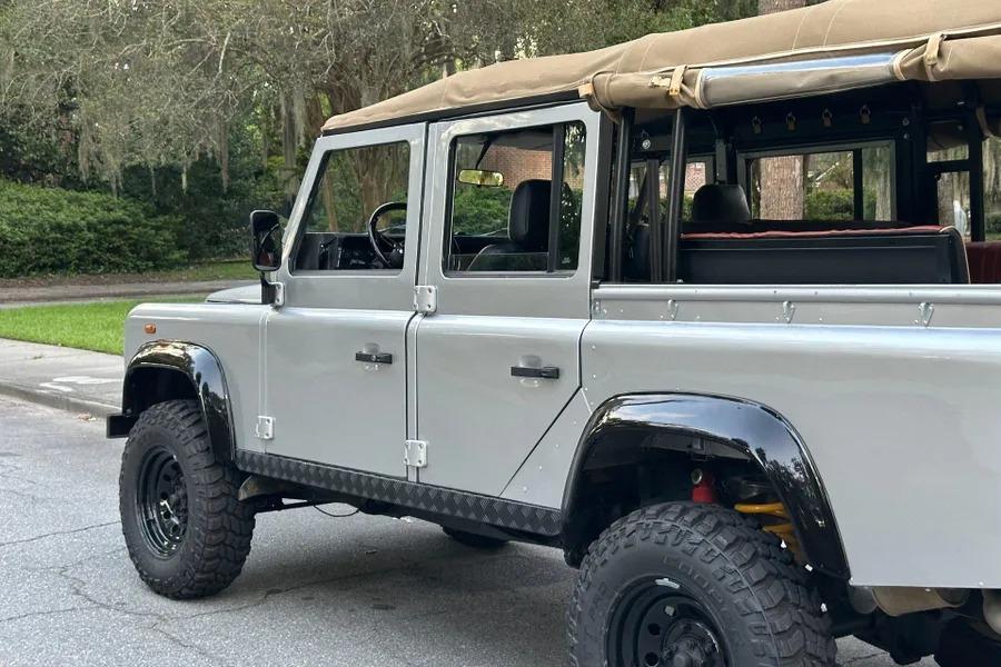 2000 Land Rover Defender 110