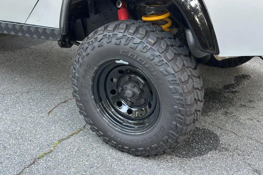 2000 Land Rover Defender 110