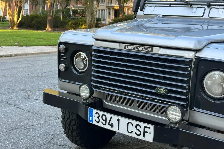 2000 Land Rover Defender 110