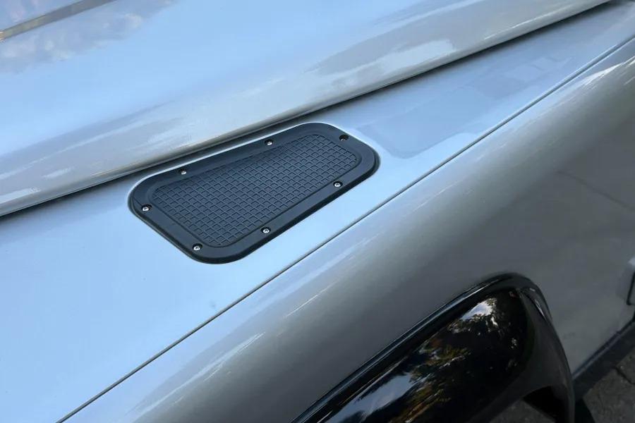 2000 Land Rover Defender 110