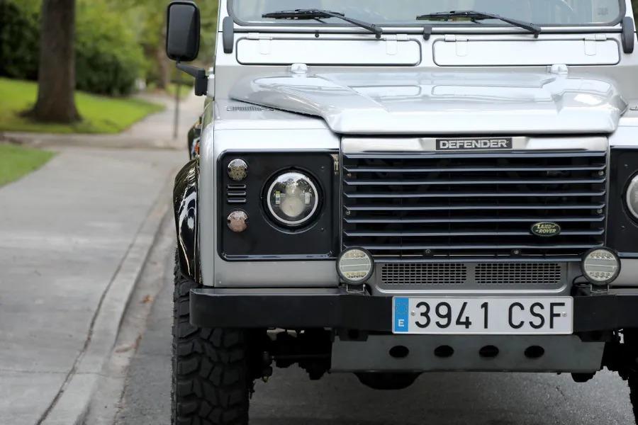 2000 Land Rover Defender 110