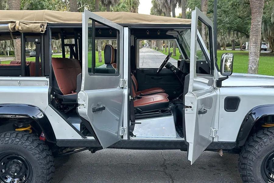 2000 Land Rover Defender 110