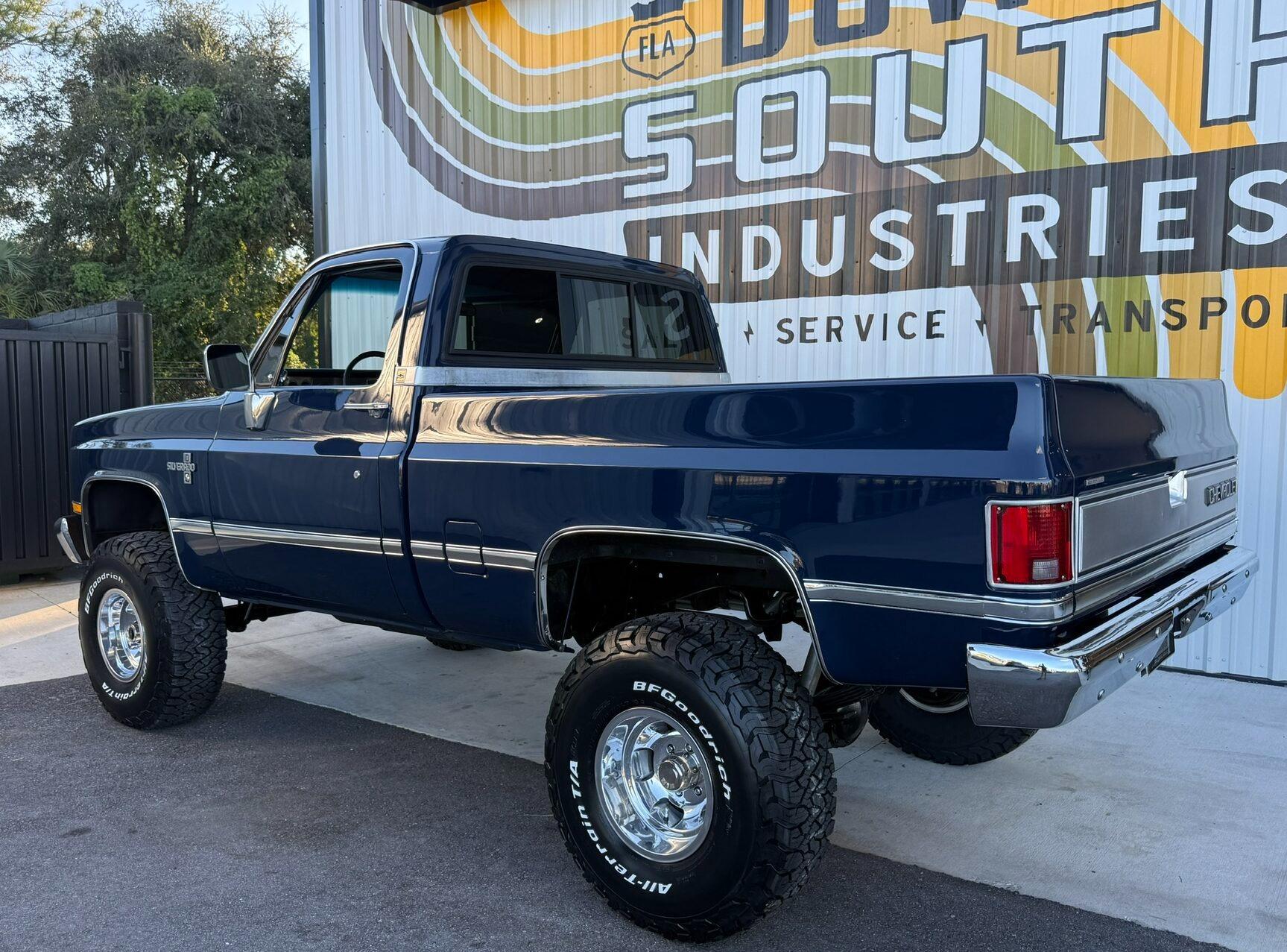 1987 Chevrolet K10 Silverado 4x4 - 5