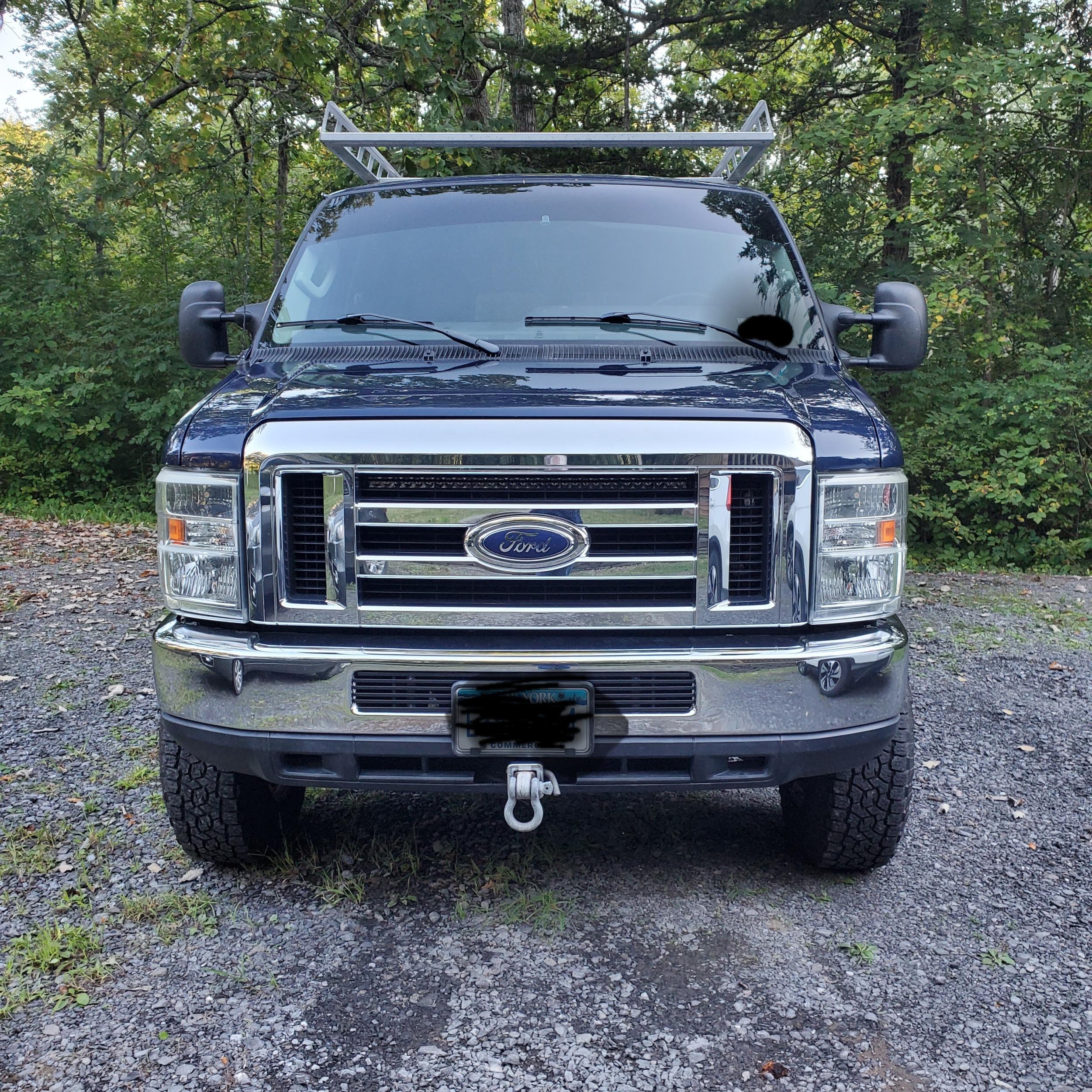 2011 Ford E-250 4x4 - 2