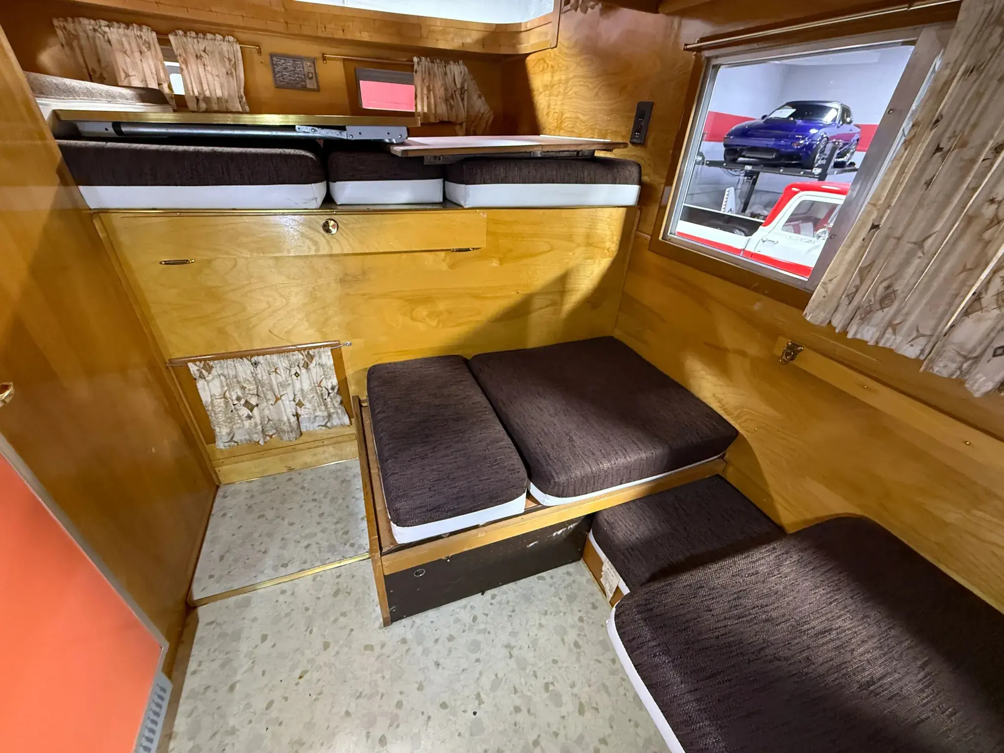 1963 Ford F250 Pickup & Camper