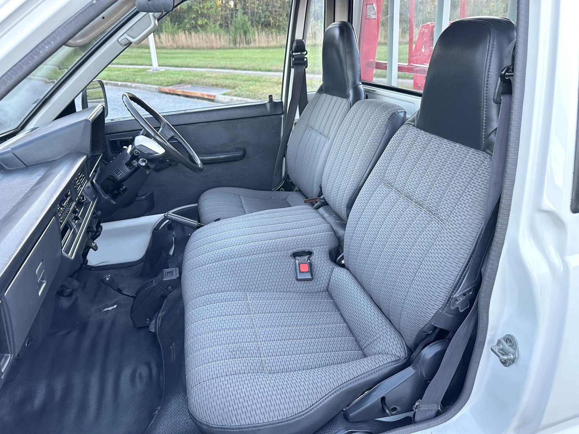 1993 Toyota Liteace Crane Truck