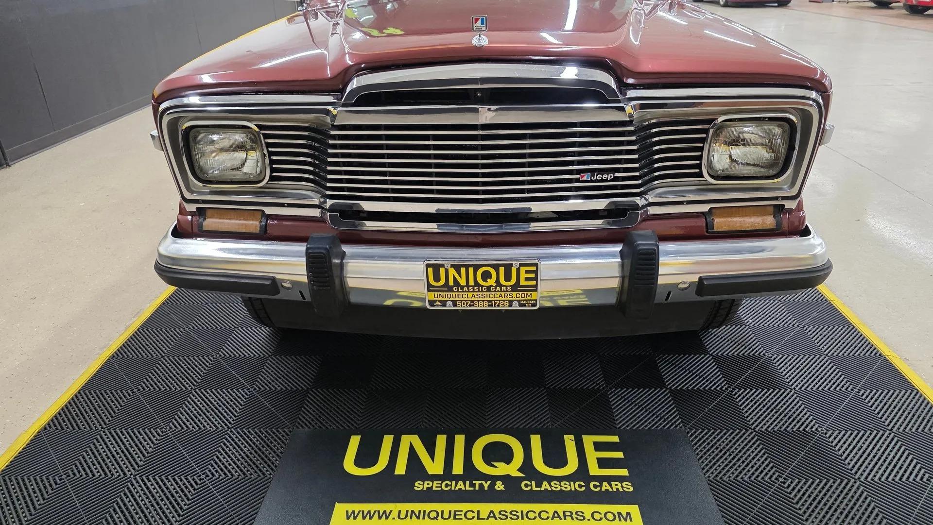1984 Jeep Grand Wagoneer