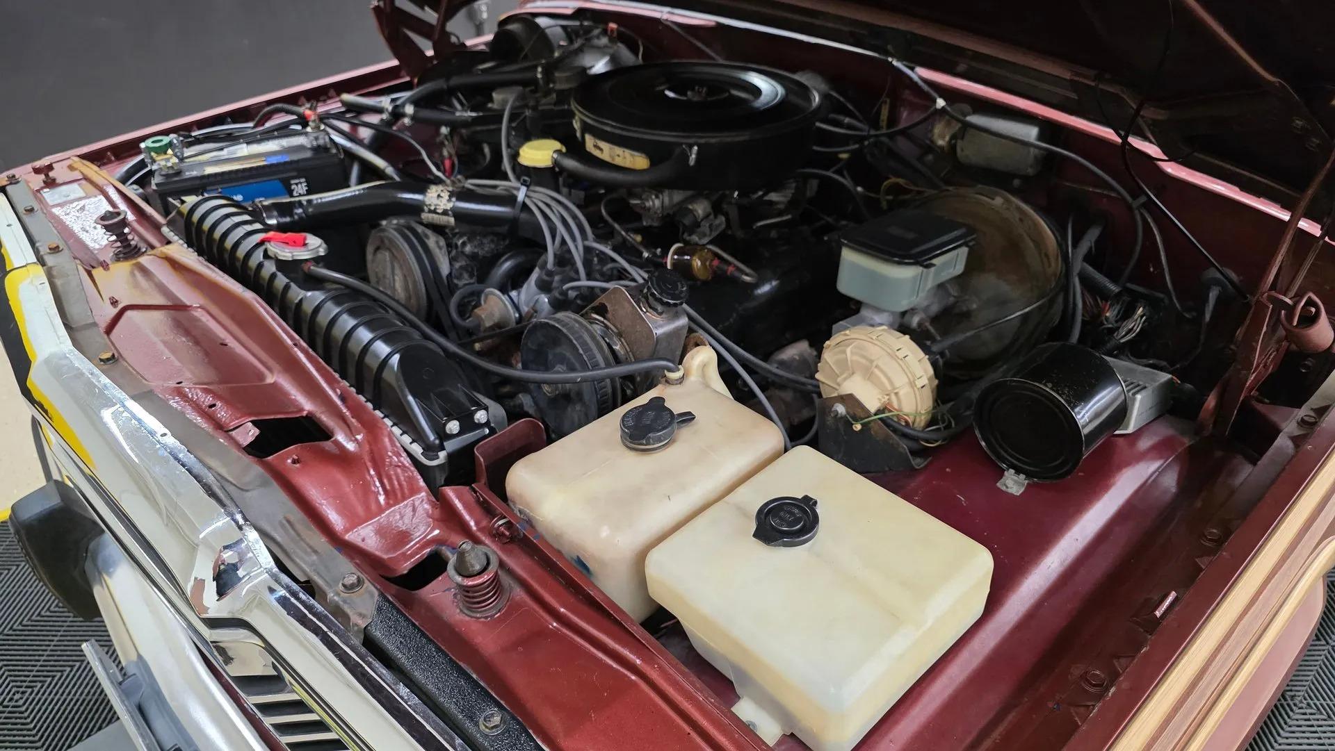 1984 Jeep Grand Wagoneer