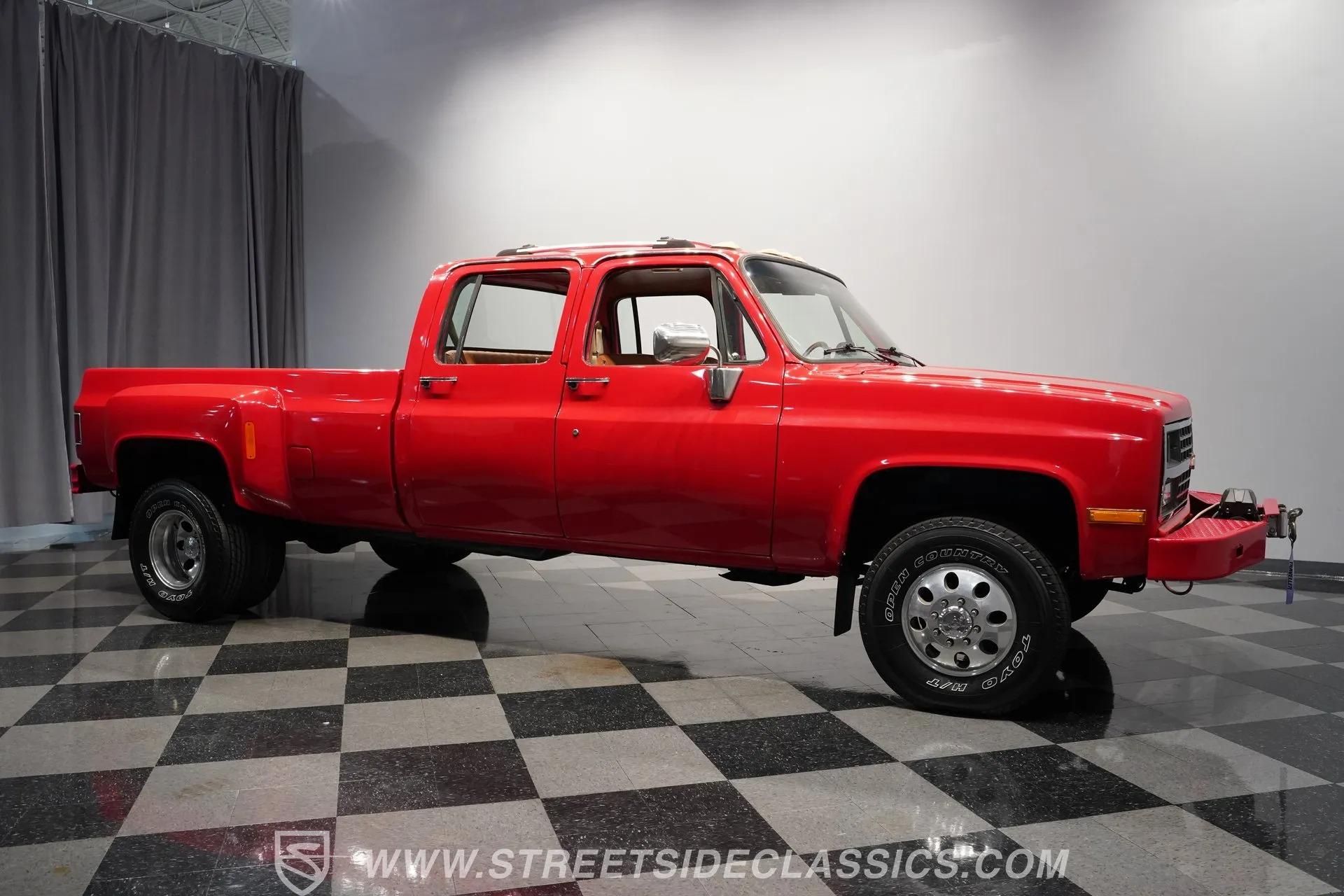 1990 Chevrolet K3500 Custom Deluxe