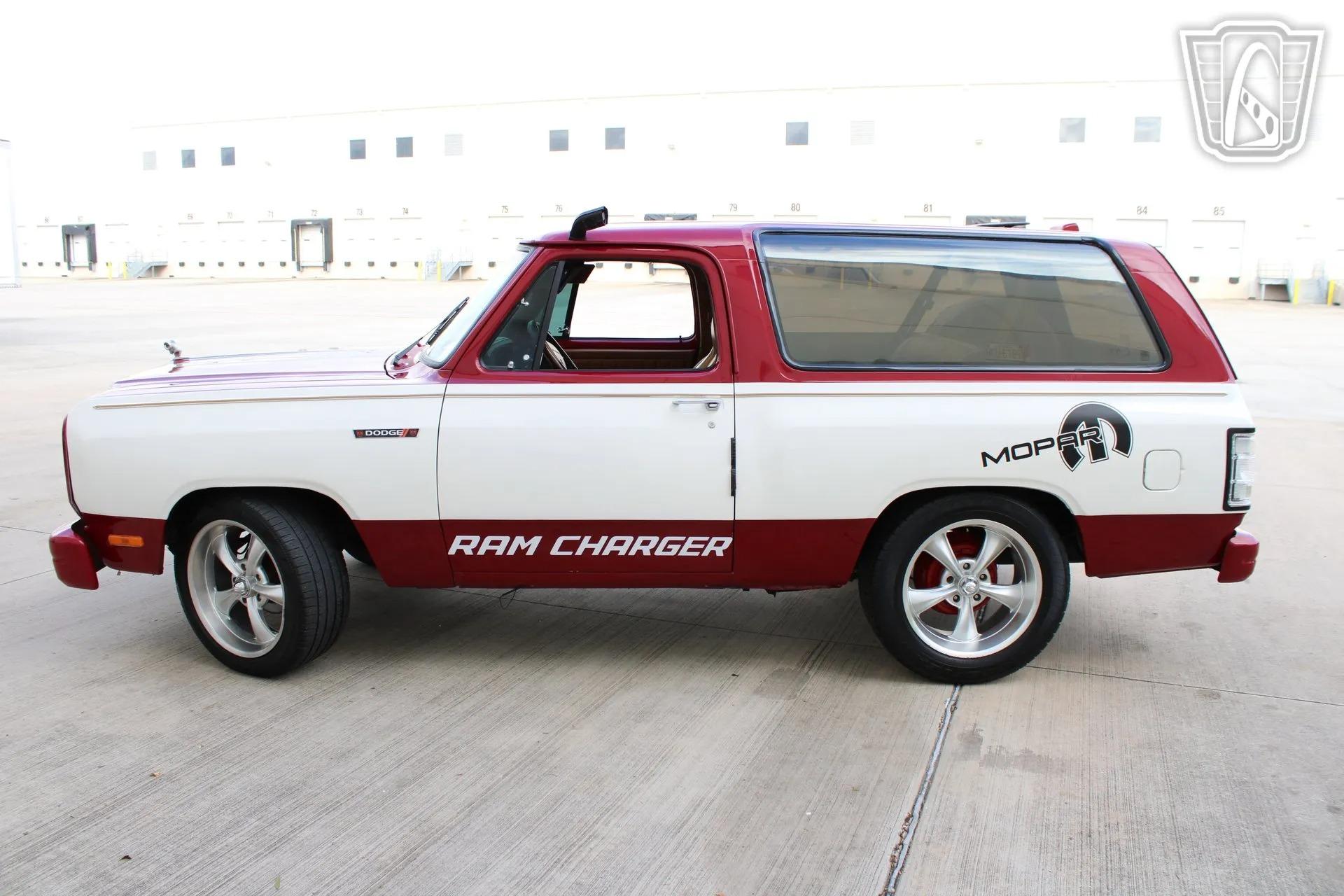 1992 Dodge Ramcharger - 2