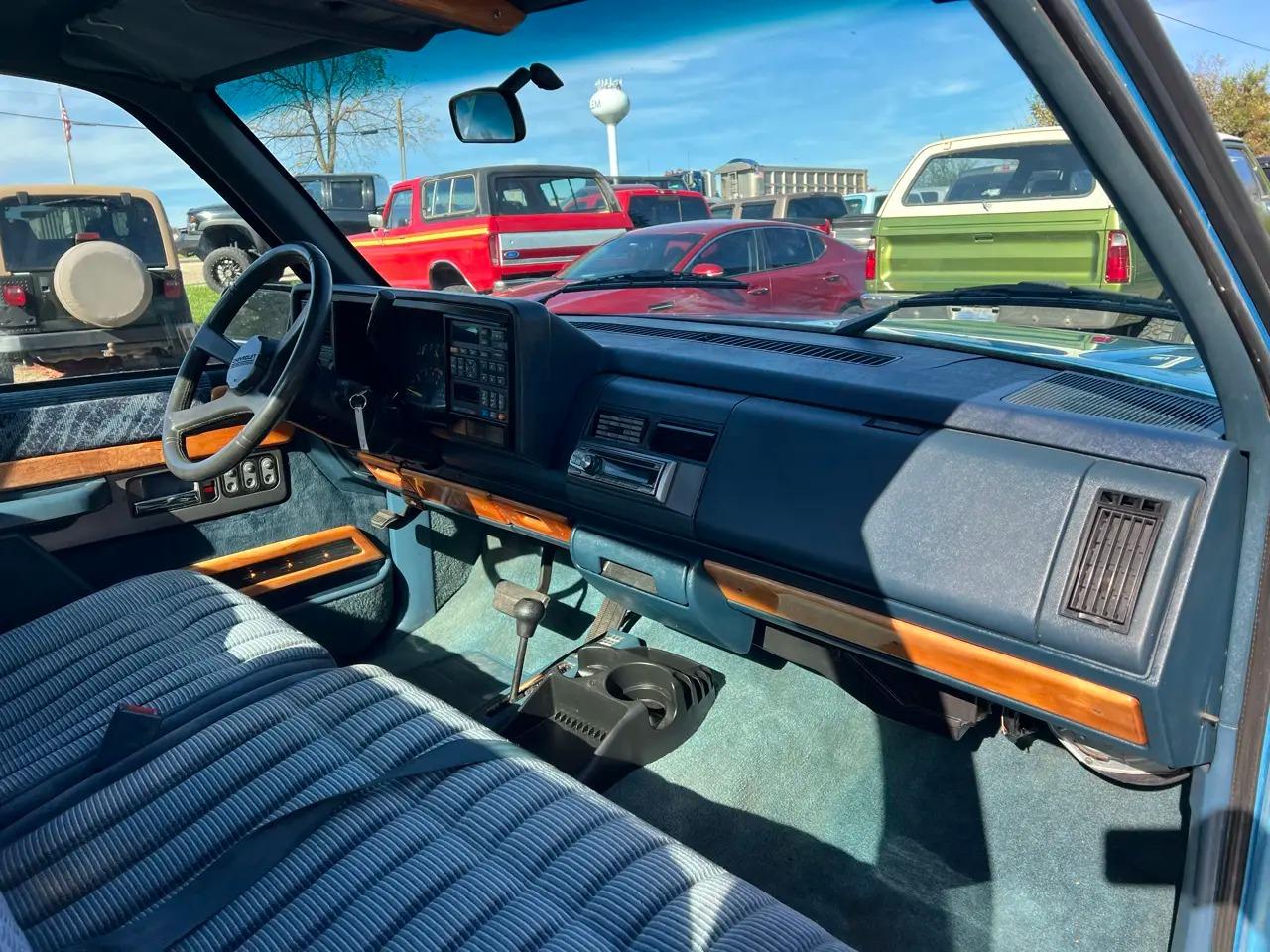 1994 Chevrolet K1500 Sport Side