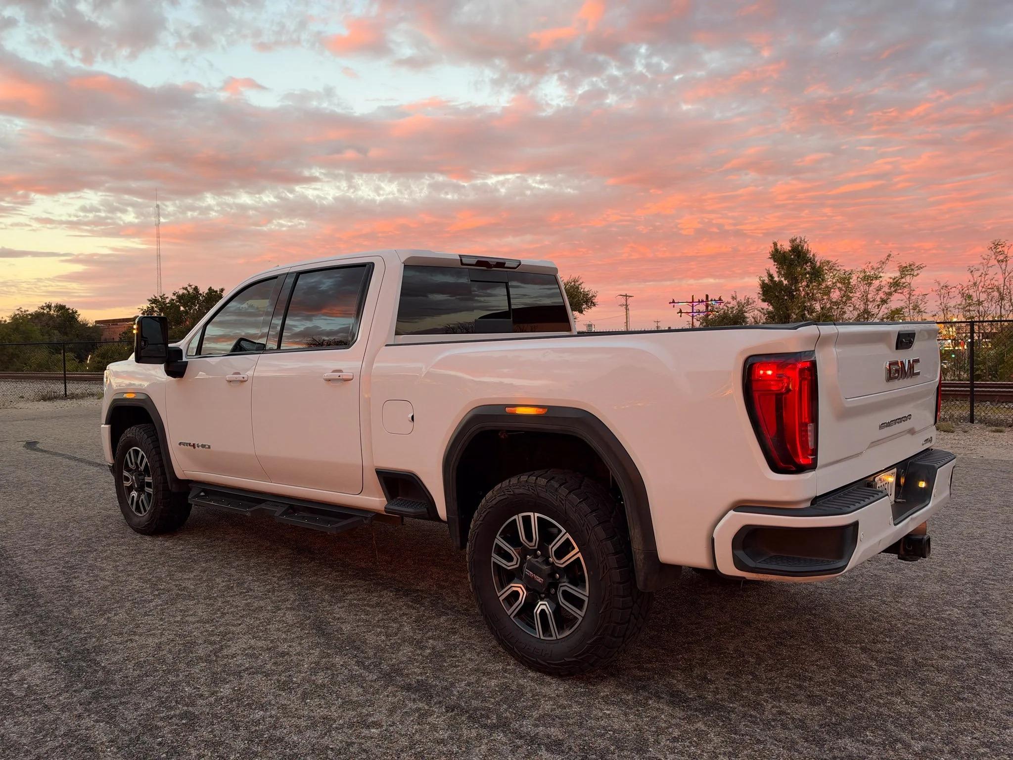 2023 GMC sierra 2500 at4 - 4