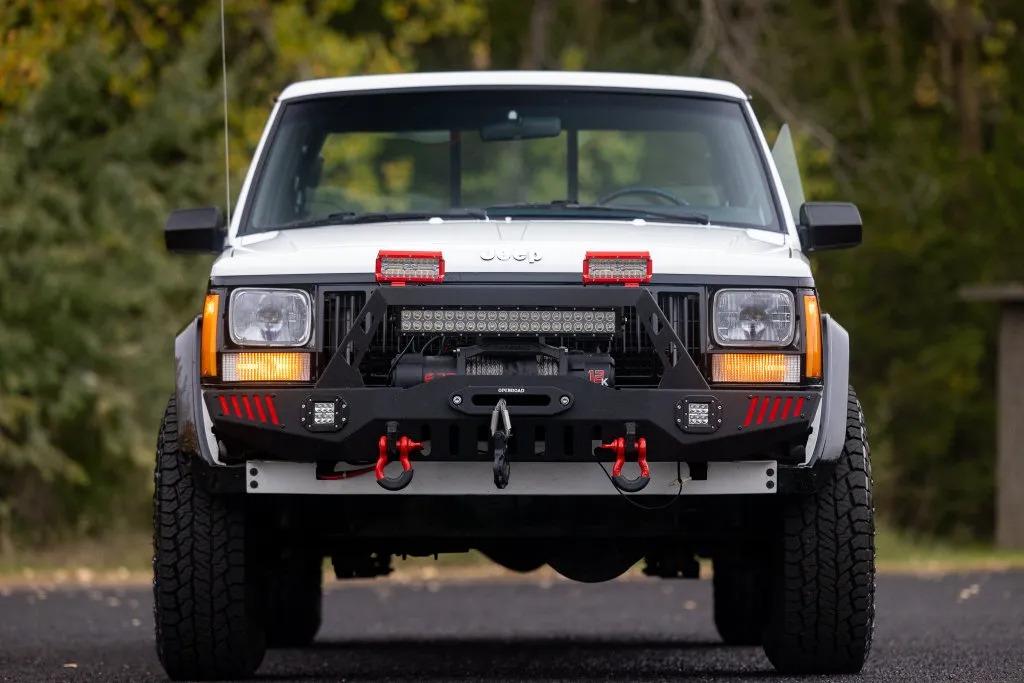 1988 Jeep Comanche Pioneer