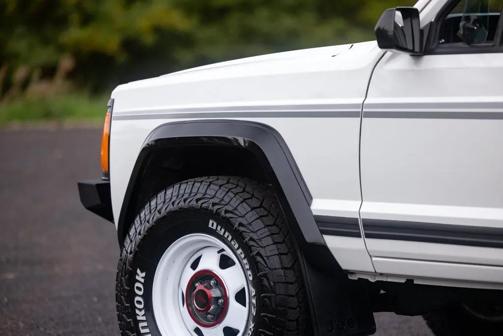 1988 Jeep Comanche Pioneer