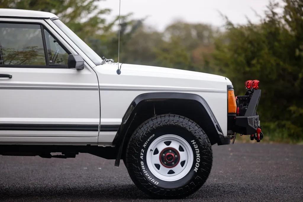 1988 Jeep Comanche Pioneer