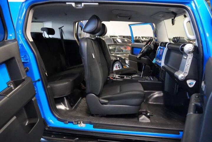 Modified 2008 Toyota FJ Cruiser
