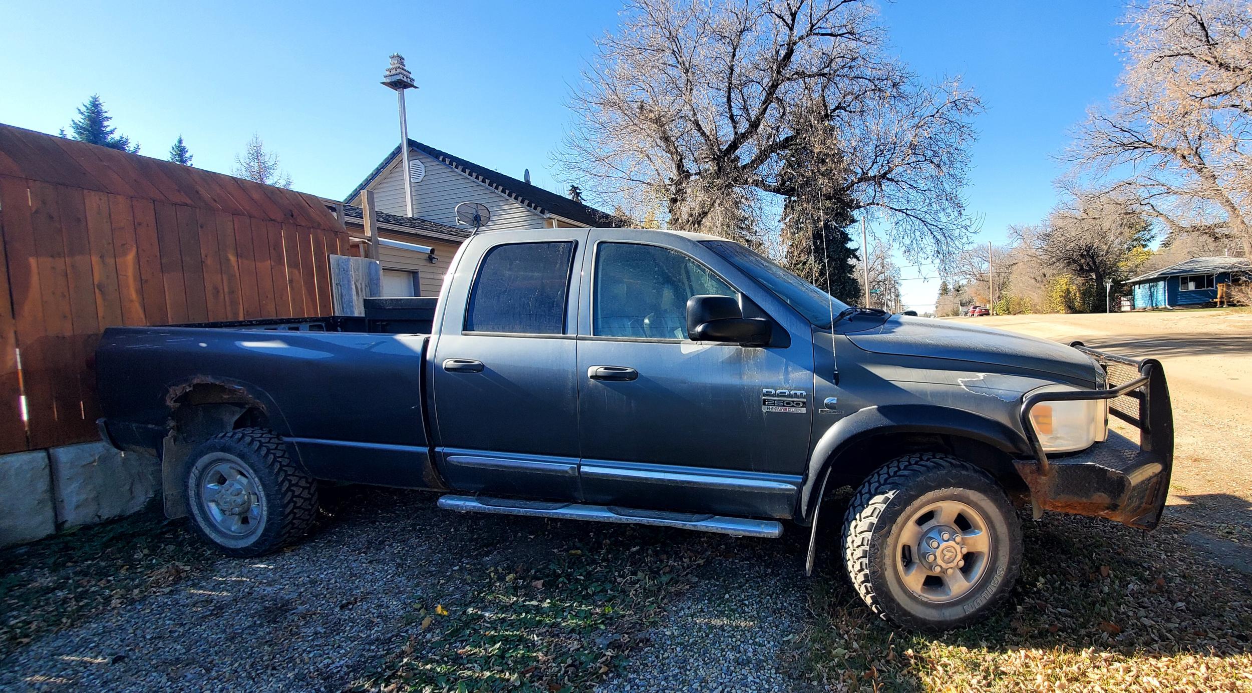 2008 Dodge Ram 2500 Laramie - 2