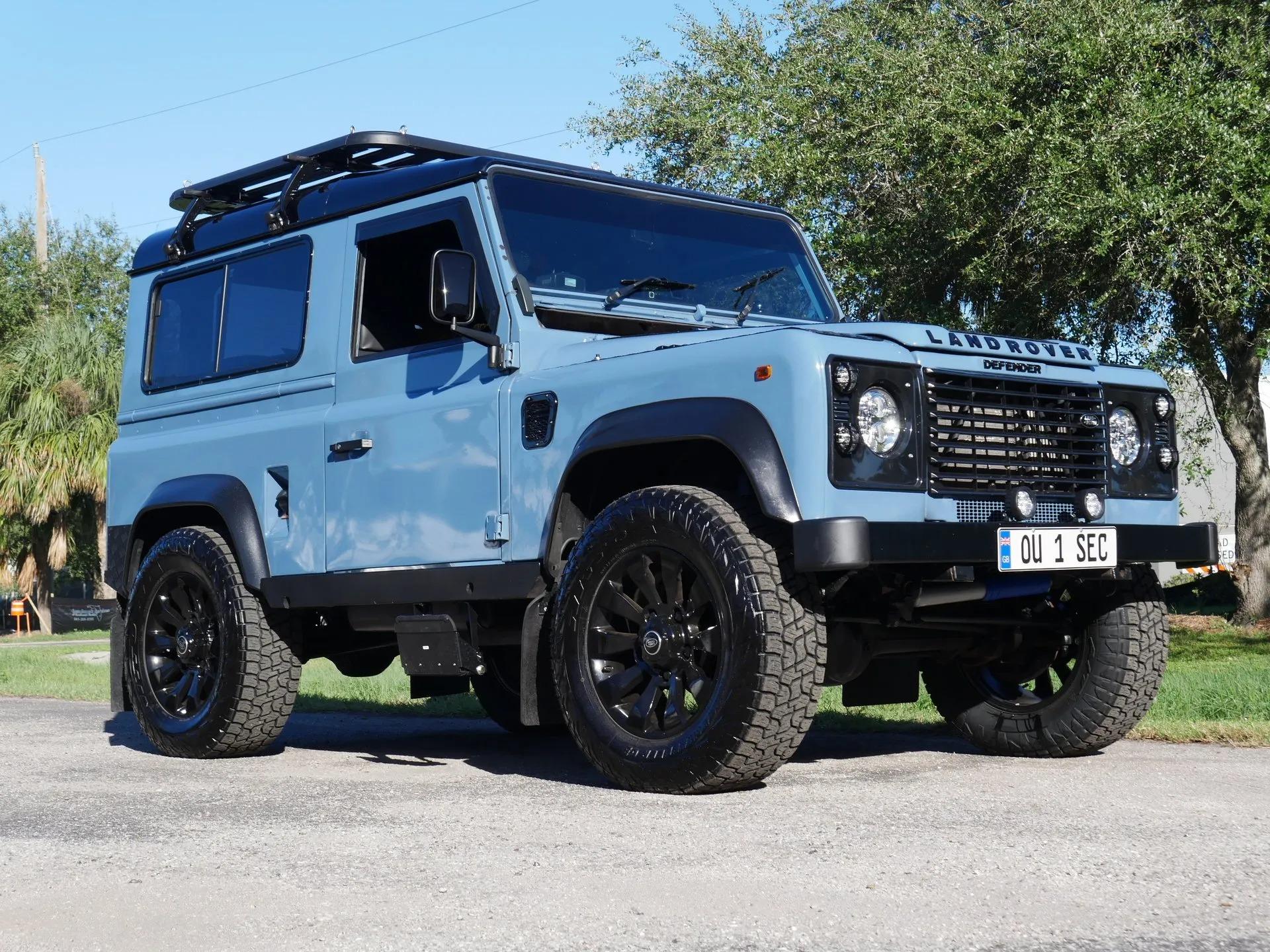  Land Rover Defender