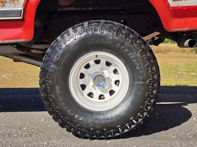 1981 Ford F-100 SWB 4x4