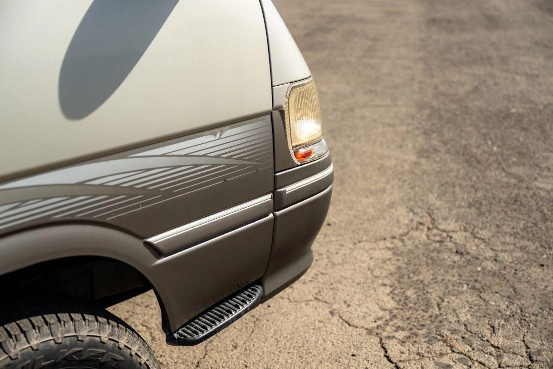 1997 Toyota HiAce Super Custom Limited