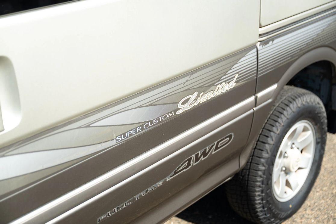 1997 Toyota HiAce Super Custom Limited
